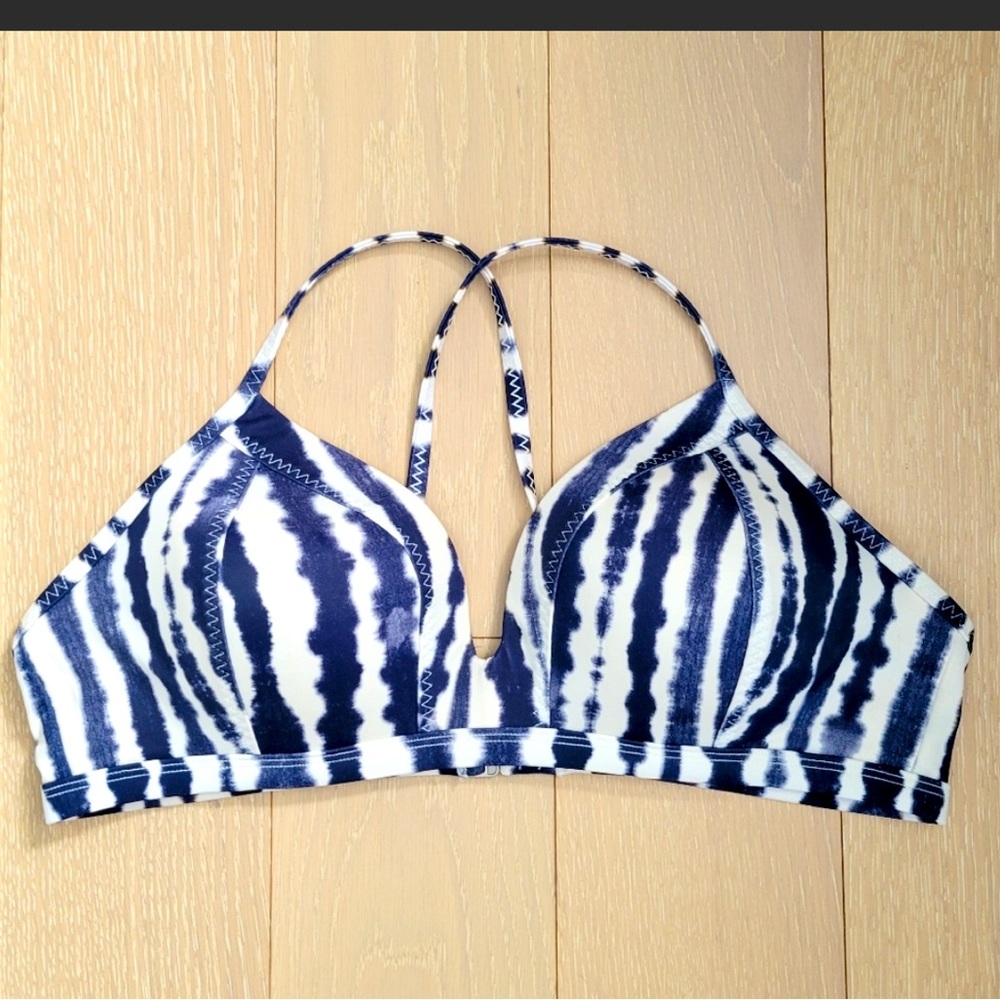 Athleta bikini swim top size large